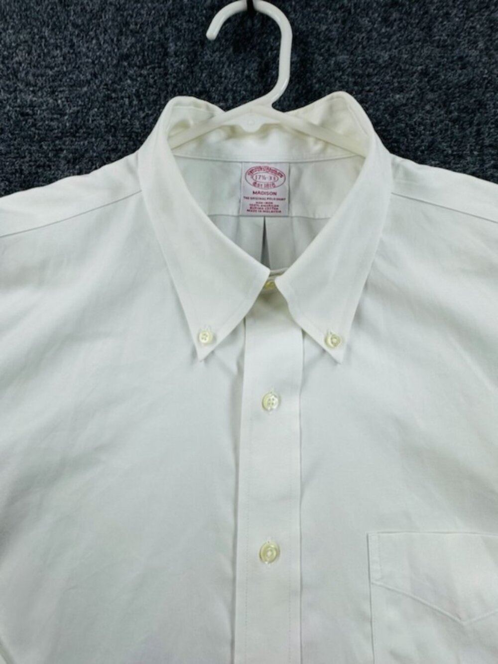 Brooks Brothers Madison White Supima Mens 17.5 33 Non-Iron Button-Down Pocket